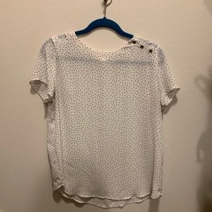 Medium Loft blouse - white with black polka dots and button detail.